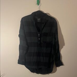 Abercrombie & Fitch Black and Blue Shirt